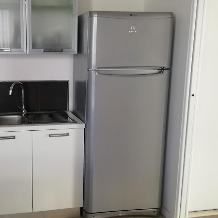 Apartamento Brezza Da Mare Rímini Exterior foto