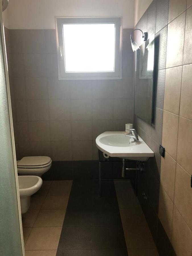 Apartamento Brezza Da Mare Rímini Exterior foto